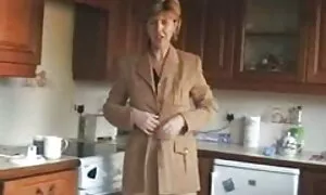لقد وضعت سميكة افلام سحاق اجنبية في الحطام لها وتمتد جحره.