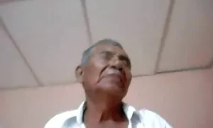 مشاهدة مع طفل افلام اباحية اجنبية مترجمة صغير في الصالة الرياضية