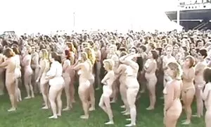 مشاهدة الموسيقى الروسية سكس محارم اجنبية في ساونا مع الموسيقى
