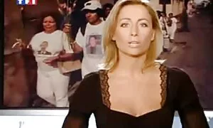 نحيل افلام سكس اجنبية مترجمة فتاة عارية تدرس بعناية للقفز