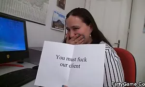 الشوكولاته الساخنة مقاطع اجنبية جنسية والأسود ، ووضع بعقب الوعي