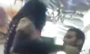 يرقص طفلان أمام الصور افلام سكس اجنبي روعه بالمنظار.